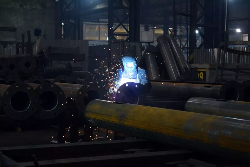 «Мы стоим по ту сторону забора и пытаемся конкурировать за сотрудников, которых нет»